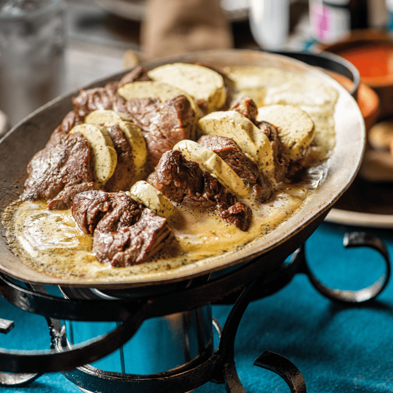 Hacienda Real Steakhouse-carne-cafedeparis-2-768x768 Lomito Café de París: La joya de Hacienda Real  
