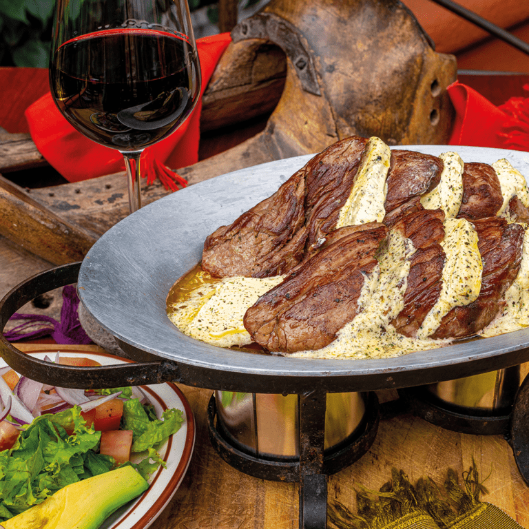 Hacienda Real Steakhouse-carne-cafedeparis-4-768x768 Lomito Café de París: La joya de Hacienda Real  