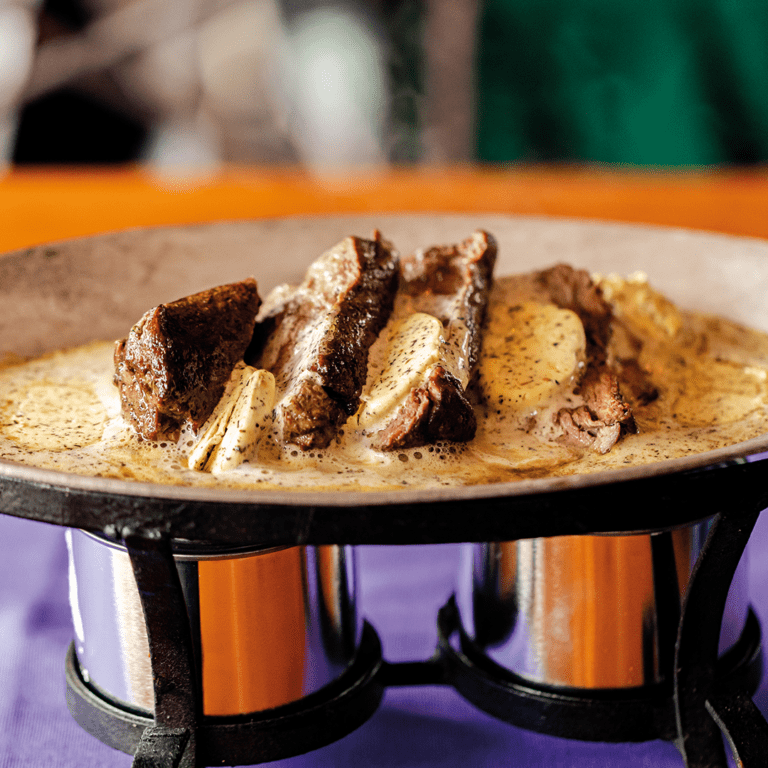 Hacienda Real Steakhouse-carne-cafedeparis-768x768 Lomito Café de París: La joya de Hacienda Real  